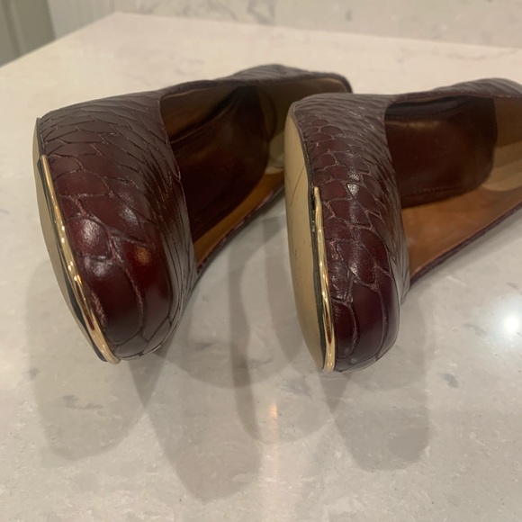 Banana Republic all leather burgundy heels - Picture 8 of 8